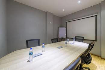 Treebo Golden Pearl Koramangala Hotel Bangalore Ngoại thất bức ảnh