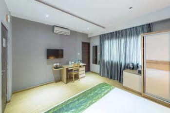 Treebo Golden Pearl Koramangala Hotel Bangalore Ngoại thất bức ảnh